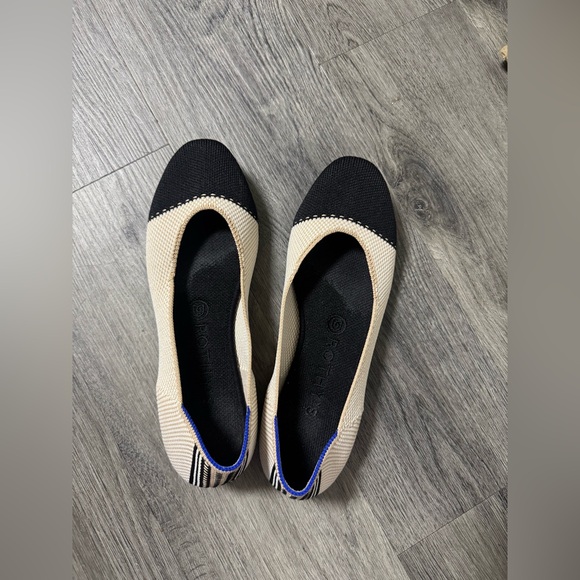 Rothy’s the Square in Tuxedo - Picture 2 of 8